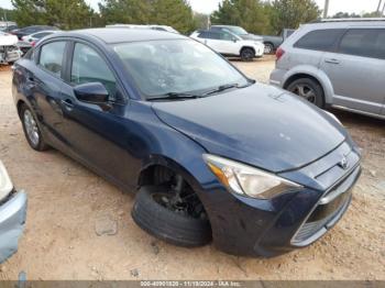  Salvage Toyota Yaris