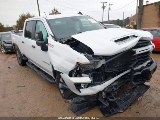  Salvage Chevrolet Silverado 2500