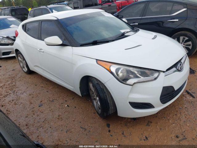  Salvage Hyundai VELOSTER