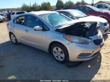  Salvage Kia Forte