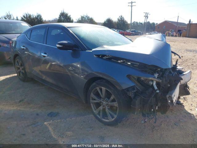  Salvage Nissan Maxima