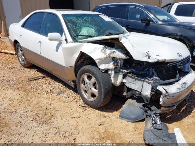  Salvage Lexus Es