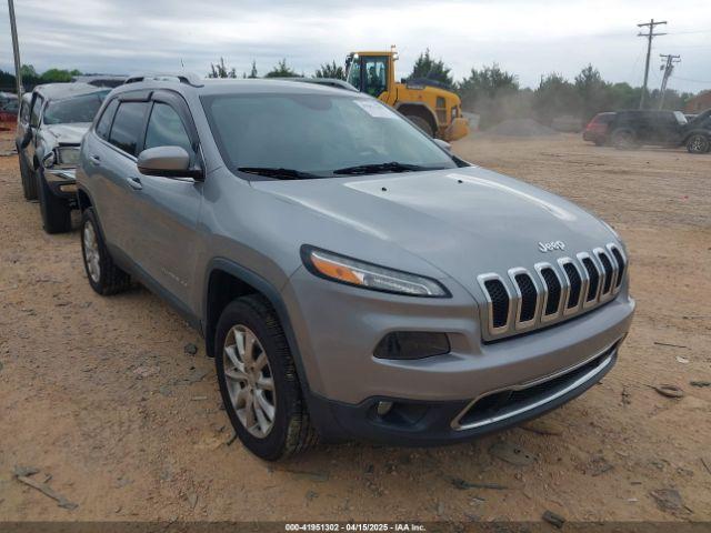  Salvage Jeep Cherokee
