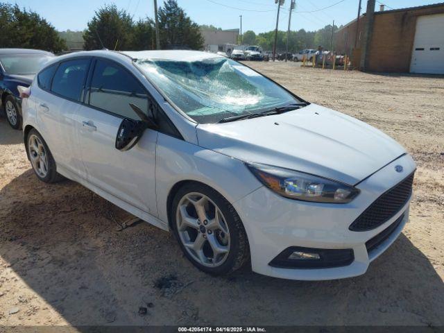  Salvage Ford Focus St
