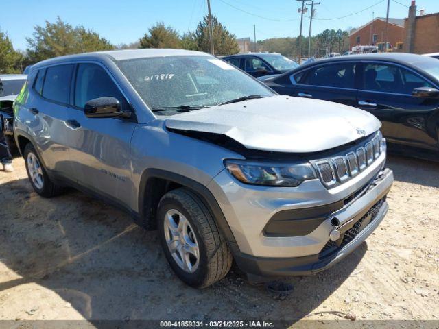  Salvage Jeep Compass