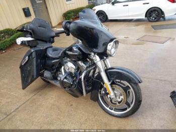  Salvage Harley-Davidson Flhx