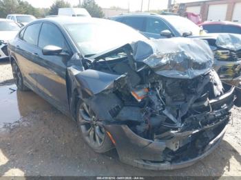  Salvage Chrysler 200