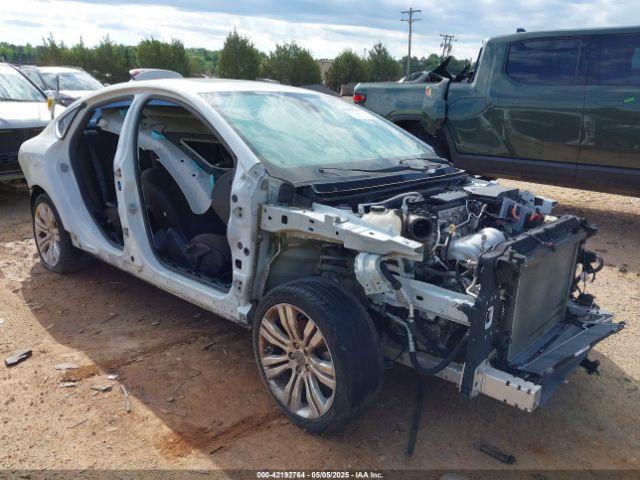  Salvage Chrysler 200