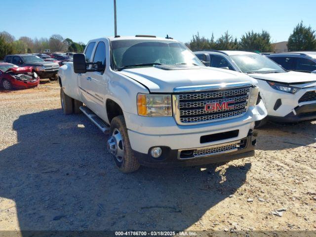  Salvage General Motors Sierra 3500HD