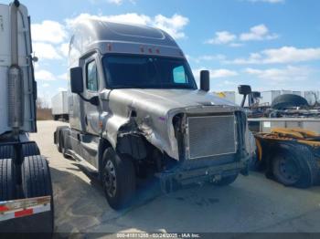  Salvage Freightliner Cascadia 125