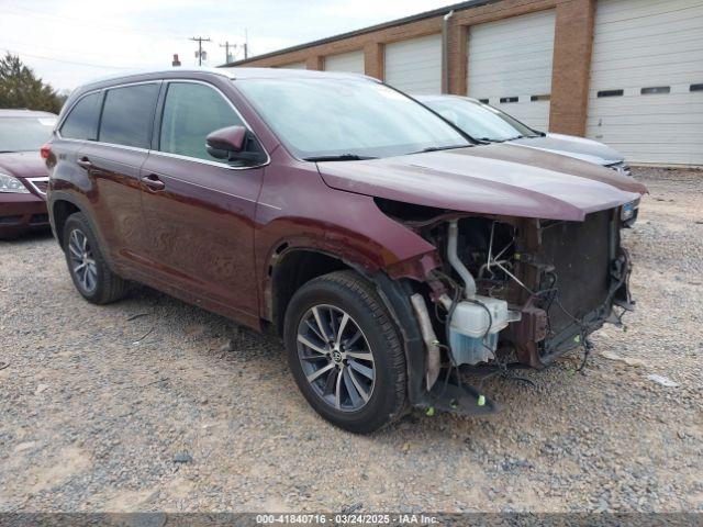  Salvage Toyota Highlander