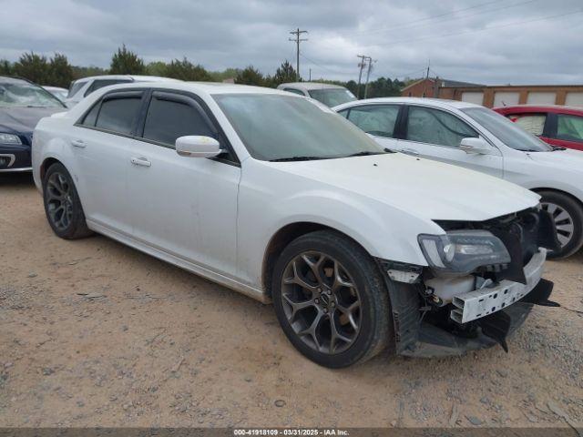  Salvage Chrysler 300