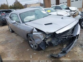  Salvage Dodge Challenger