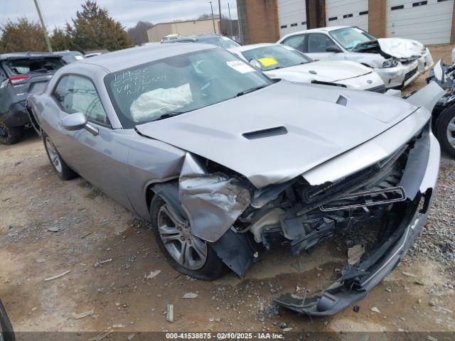  Salvage Dodge Challenger