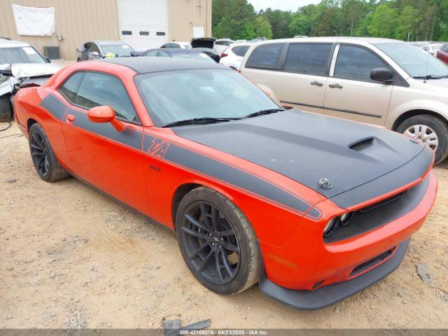  Salvage Dodge Challenger