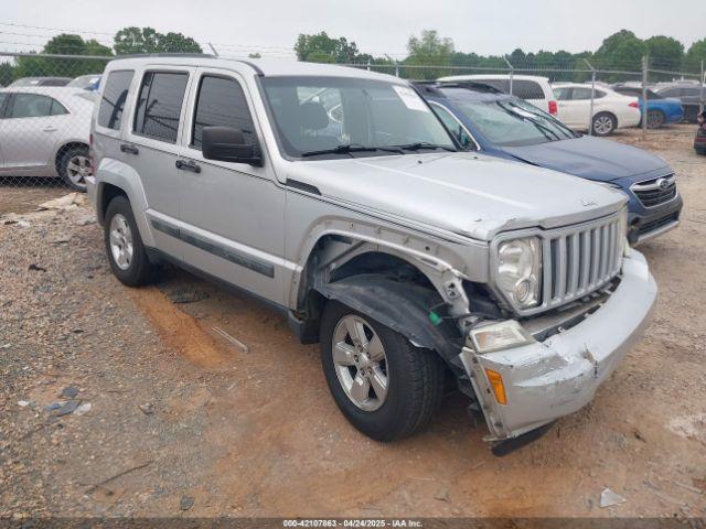  Salvage Jeep Liberty