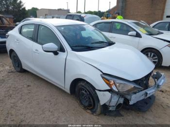  Salvage Toyota Yaris