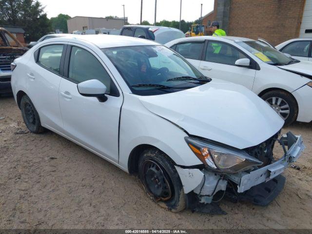 Salvage Toyota Yaris
