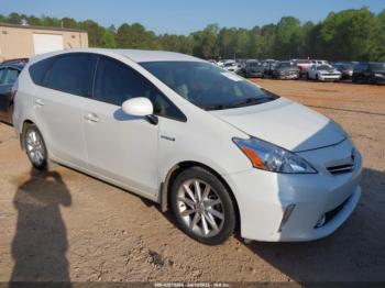  Salvage Toyota Prius v