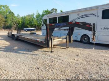  Salvage Max Built Trailers 5th Wheel Traler