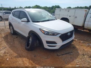  Salvage Hyundai TUCSON