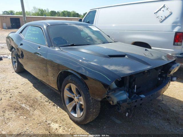  Salvage Dodge Challenger