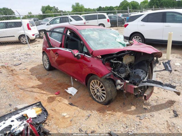  Salvage Ford Fiesta