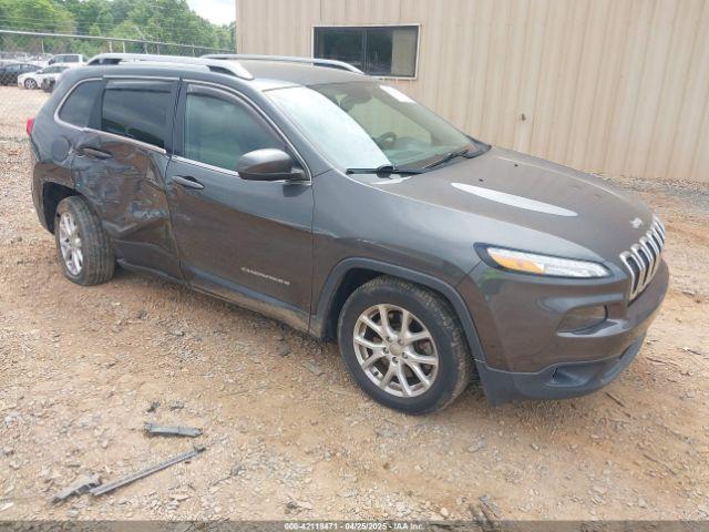  Salvage Jeep Cherokee