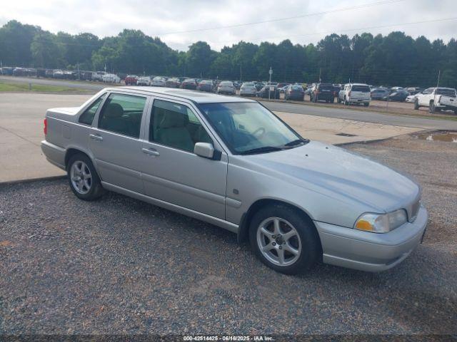  Salvage Volvo S70