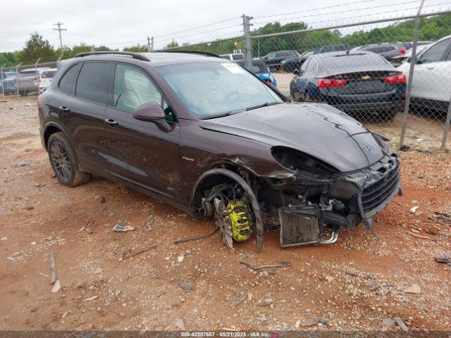  Salvage Porsche Cayenne E-hybrid