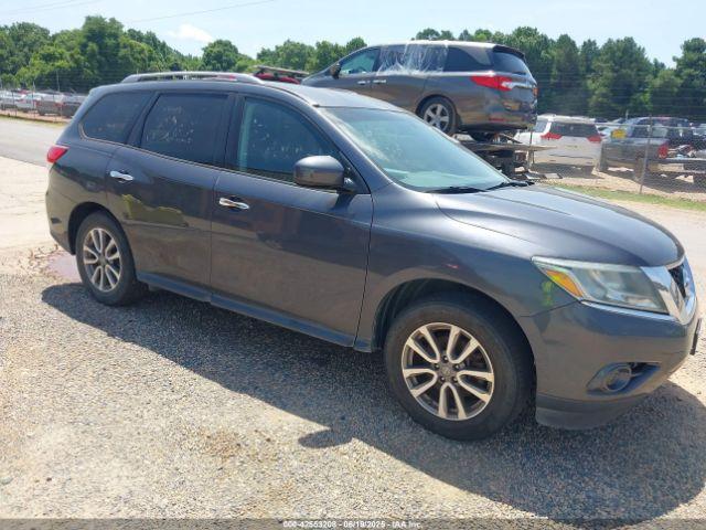  Salvage Nissan Pathfinder