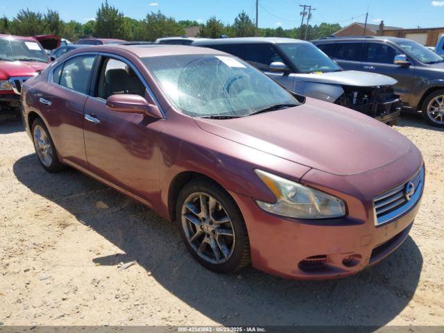  Salvage Nissan Maxima