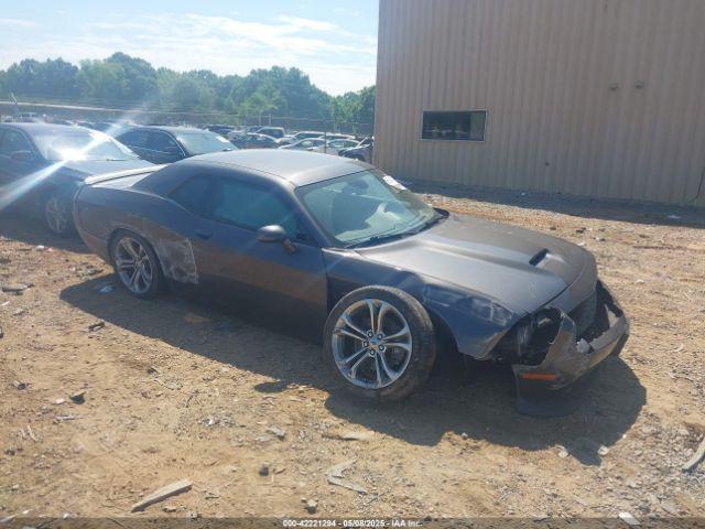  Salvage Dodge Challenger