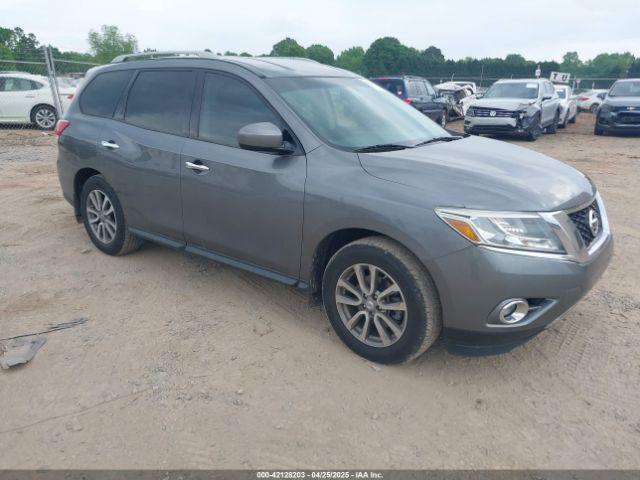  Salvage Nissan Pathfinder