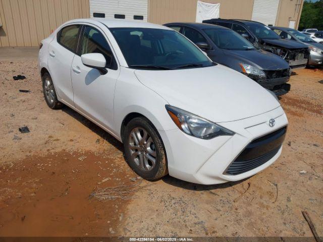  Salvage Toyota Yaris