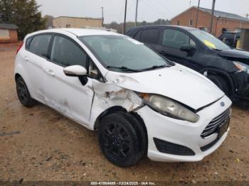  Salvage Ford Fiesta