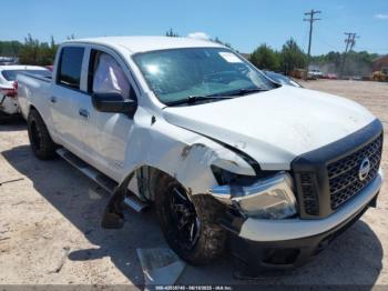 Salvage Nissan Titan