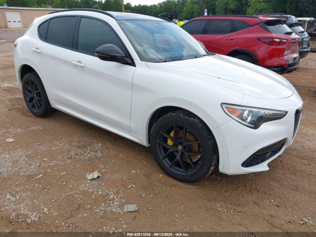  Salvage Alfa Romeo Stelvio