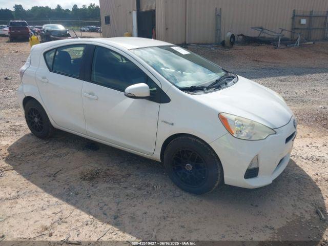  Salvage Toyota Prius c