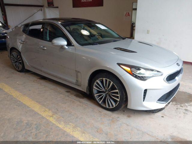  Salvage Kia Stinger