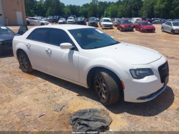  Salvage Chrysler 300