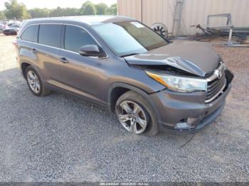  Salvage Toyota Highlander