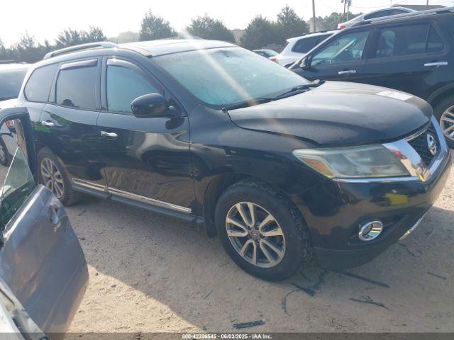  Salvage Nissan Pathfinder