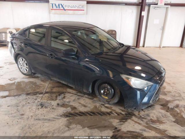  Salvage Toyota Yaris