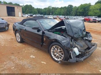  Salvage Ford Mustang