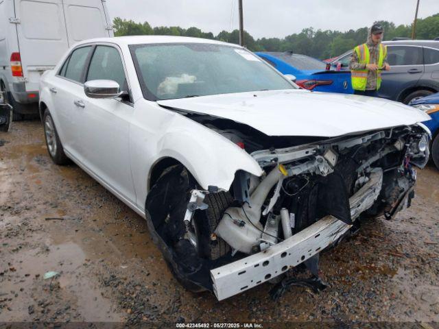  Salvage Chrysler 300