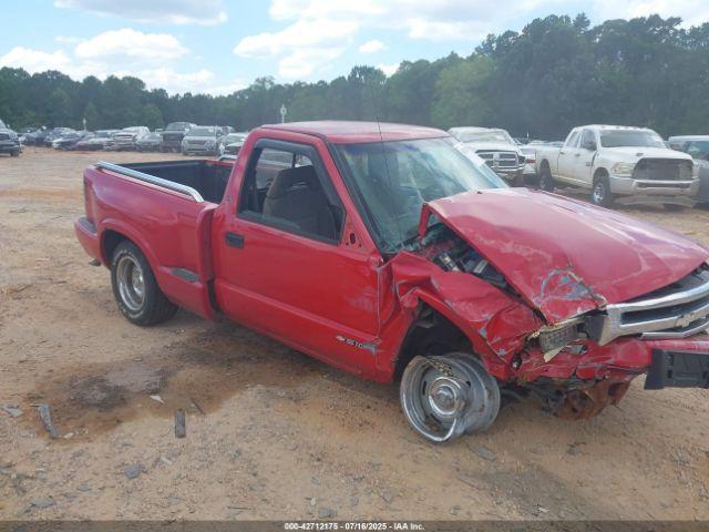  Salvage Chevrolet S-10