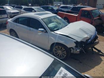  Salvage Chrysler 200