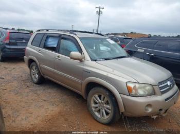  Salvage Toyota Highlander