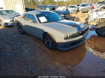  Salvage Dodge Challenger